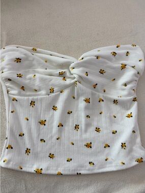 White Floral Twist-Front Strapless Crop Top — Yellow Flower Print